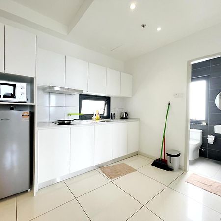 #HS Studio S&THomez 盛婷民宿 Horizon Suite WiFi&NetFlix KLIA Sepang Exterior foto